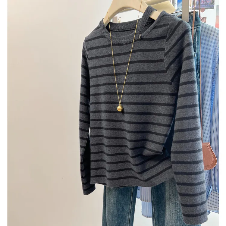 韩系复古高级感条纹长袖T恤女秋冬镂空慵懒风宽松圆领针织上衣