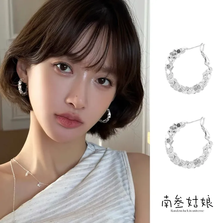 铜合金耳饰 波光粼粼金属亮片耳环女轻奢气质耳扣大耳圈精致耳饰