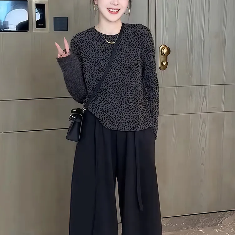 早秋季新款小众韩版复古豹纹印花基础打底T恤女百搭休闲时尚上衣