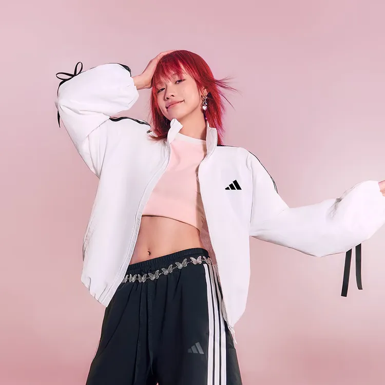 adidas阿迪达斯女子情人节DANCE WB 1流光风梭织无帽外套JY5651