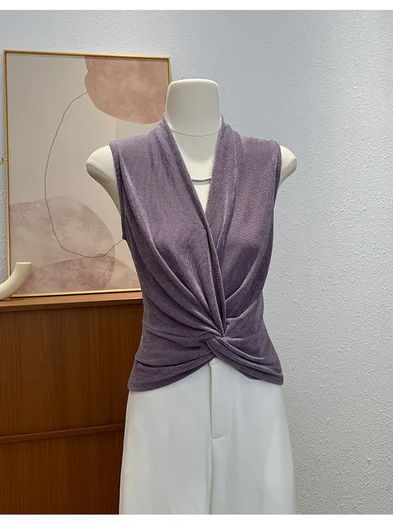 高级感御姐轻熟V领扭结t恤女夏2025设计感小众不撞款修身无袖上衣