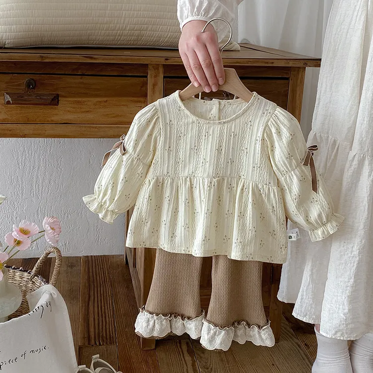 婴儿春装娃娃衫裤子两件套女宝宝春季韩版喇叭裤套装洋气外穿服潮