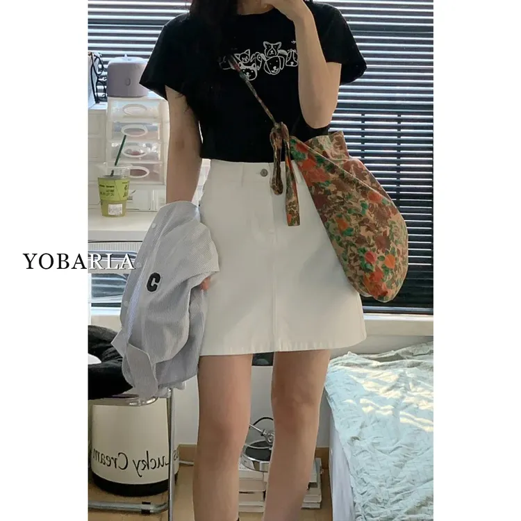 白色牛仔短裙女高腰夏季新款大码胖mm遮肚显瘦梨型身材a字半身裙