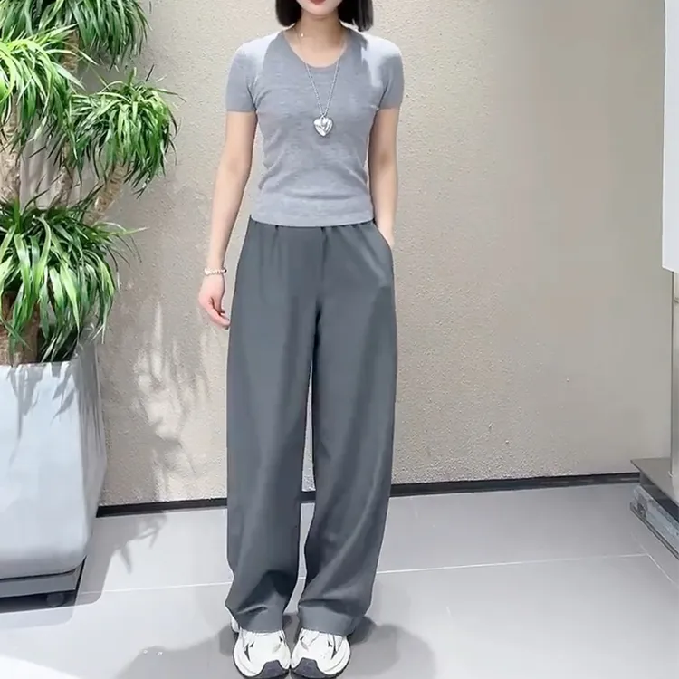 轻奢高级小众直筒裤早秋新款清冷松弛感小个子显高微胖加大休闲裤