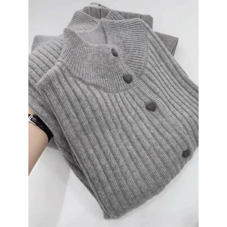 半高领灰色针织开衫女秋冬2025新款单排扣毛衣高级感百搭长袖上衣