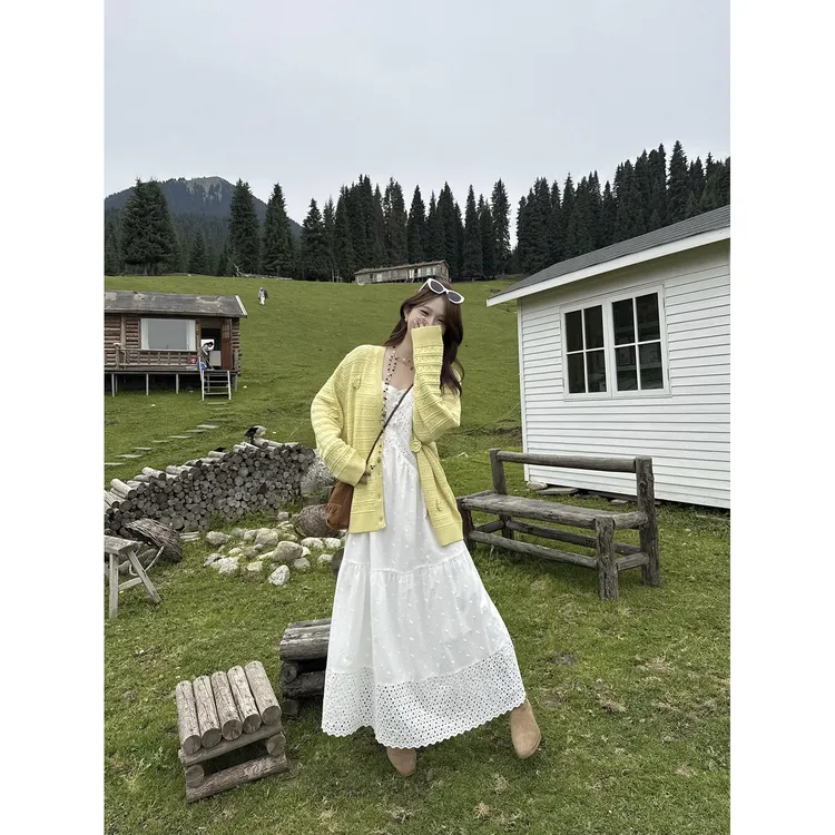 现货大婉酱微胖定制【小雏菊裙】温柔镂空吊带裙法式垂感长裙8903D 