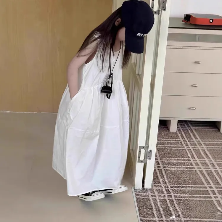 2025夏装裙子女童夏季白色高级感无袖连衣裙儿童背心裙宽松度假裙