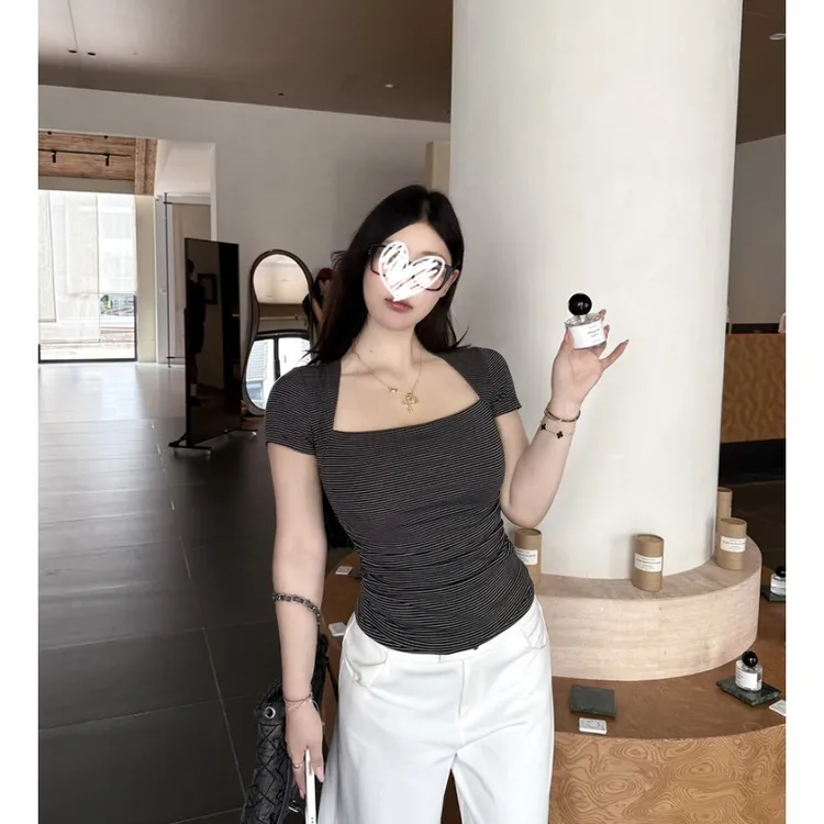 2025年夏季新款韩系穿搭高级感气质短袖恤修身显瘦纯欲百搭上衣