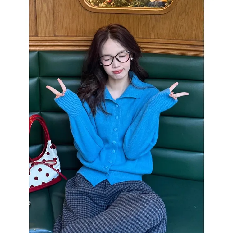 独特绝美巨好看克莱因蓝上衣2025新款秋季百搭流行高级感针织开衫