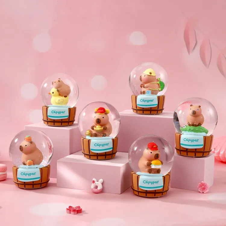 新款卡皮水晶球盲盒室内桌面发光摆件学生礼物树脂工艺品水球