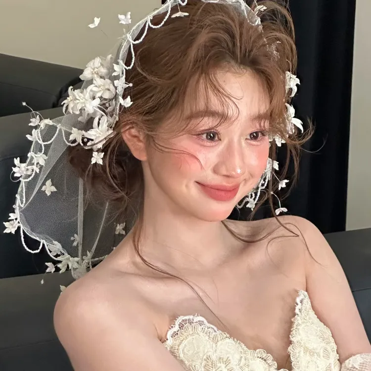 T7081复古法式白色花朵头饰甜美森系头纱新娘结婚影楼写真