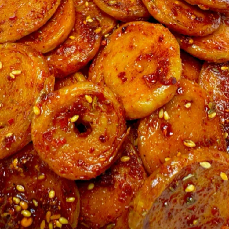 烤面筋圈手工辣条麻辣香辣即食休闲零食解馋追剧必备