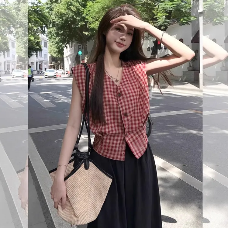 复古红色格子背心无袖衬衫女设计感小众夏季外穿2025新款掐腰上衣