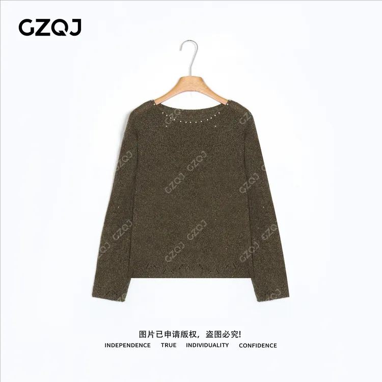 老琴私服【珍珠女郎】琥珀流光风秋新款轻职风钉珠圆领毛衣女 93254