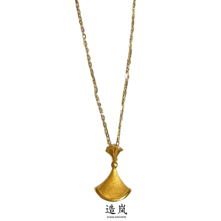 铜合金项链 拉丝小裙子吊坠金光裙摆黄金色项链小香风扇形锁骨链