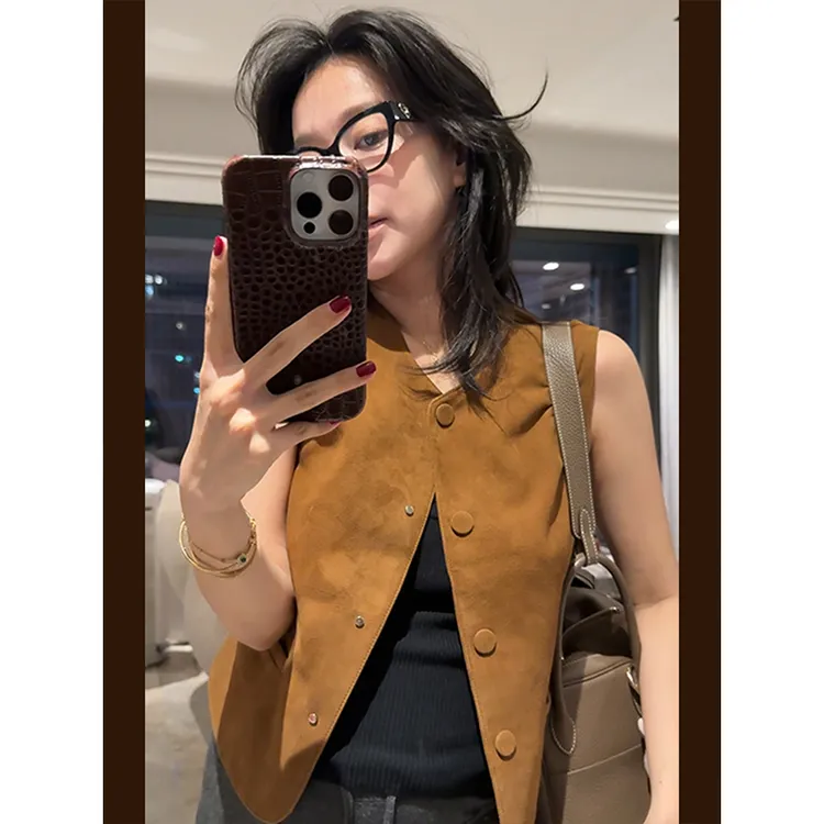 阿昕亮晶晶 行走的贵女 琎口天然哑光柔雾感羊反绒皮马甲AX250307