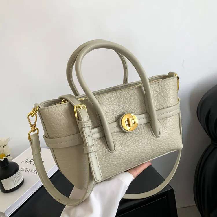 Missmait【正品】手提斜挎包波士顿枕头包荔枝纹百搭女包简约大容量
