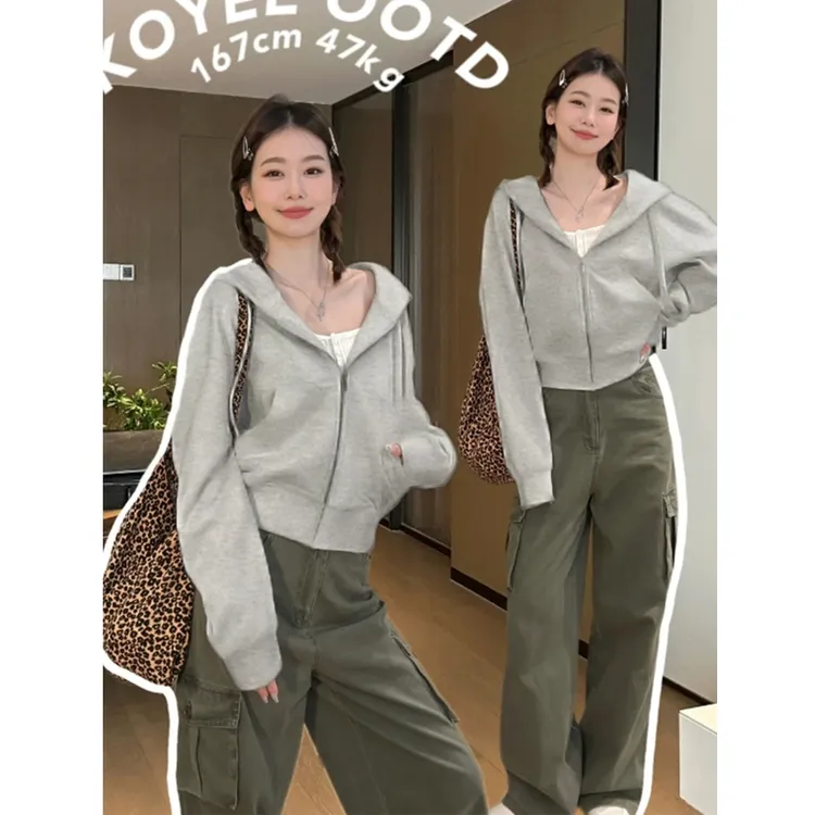 灰色短款连帽卫衣外套女春秋款爆款2025新款拉链百搭上衣山东即墨