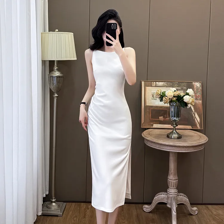 2025秋季新款法式气质白色小礼服吊带连衣裙女无袖修身显瘦长裙子
