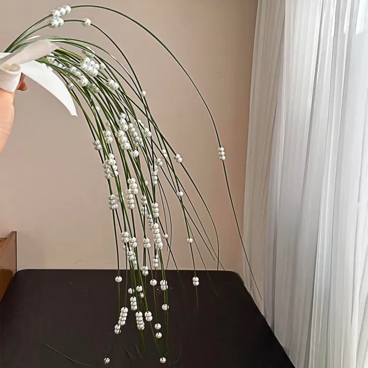 仿真钢草串珍珠红豆手捧花束ins风花束包装手工diy材料花艺资材