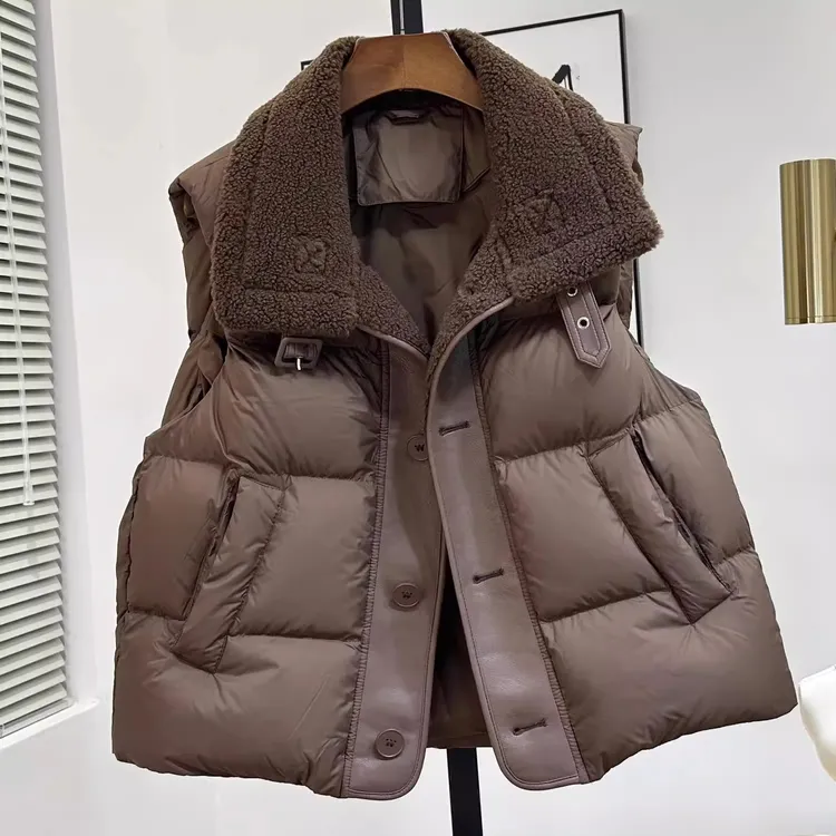 欧货羊羔毛翻领外套女冬季2025新款大码高级感棉服马甲女坎肩马夹