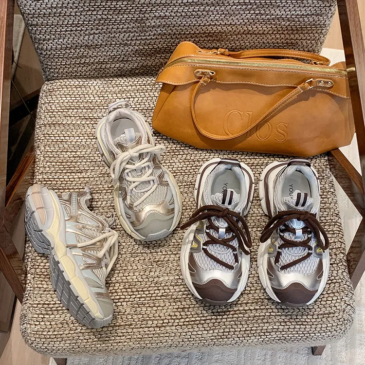 秋季厚底老爹鞋女2025新款软底网面透气卡皮巴拉轻便跑步运动鞋子