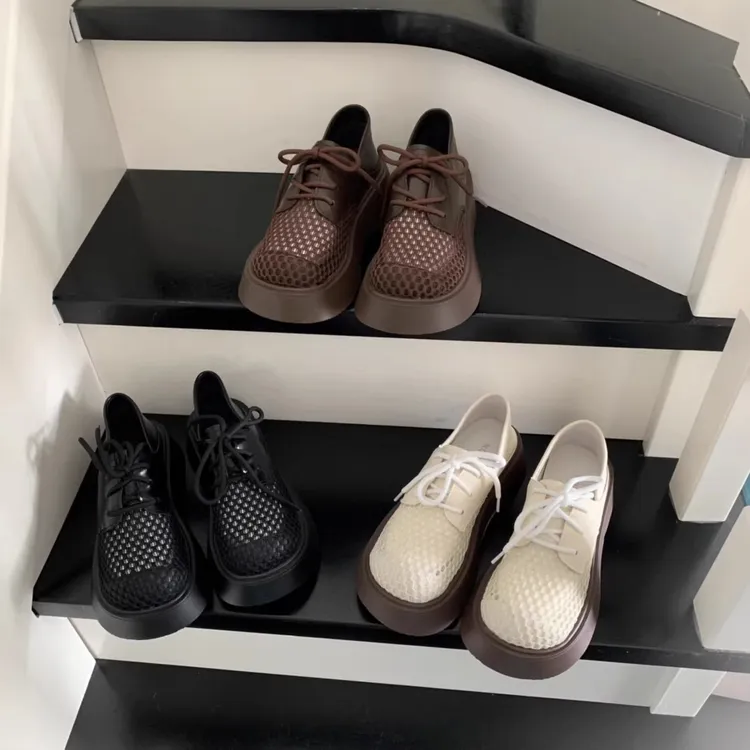 增高厚底两穿透气网纱乐福鞋女2025夏季新款镂空绑带软底单鞋凉鞋