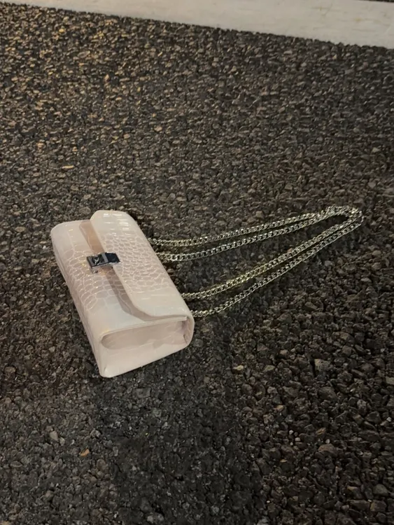 秋冬ins风高级质感鳄鱼纹包2025百搭单肩包简约翻盖链条斜挎包