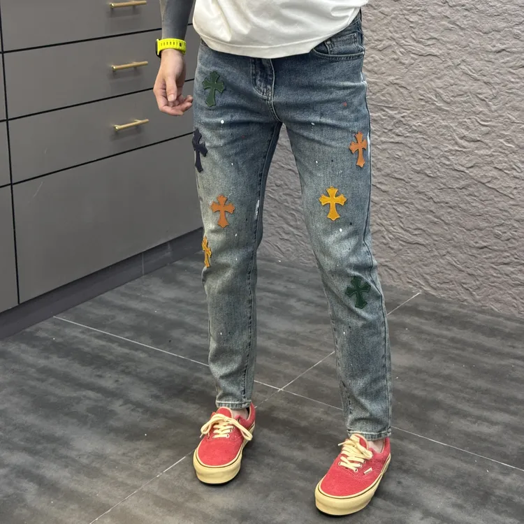 2025春季新款时尚休闲百搭贴皮男士薄款小脚牛仔裤2019