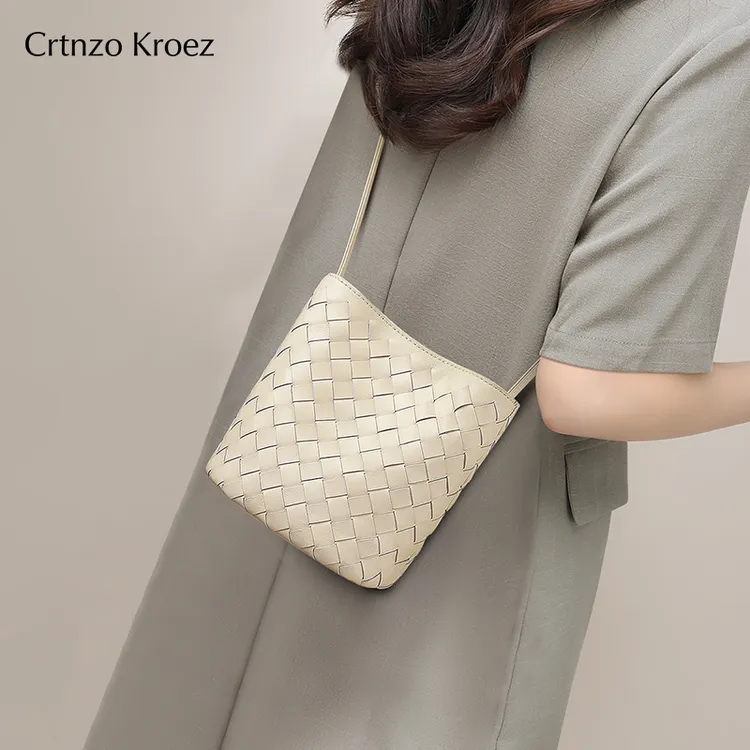 官网小c&k旗舰店水桶包包女式2025新款斜挎包女包编织手机包