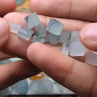 定制翡翠未镶嵌挂件