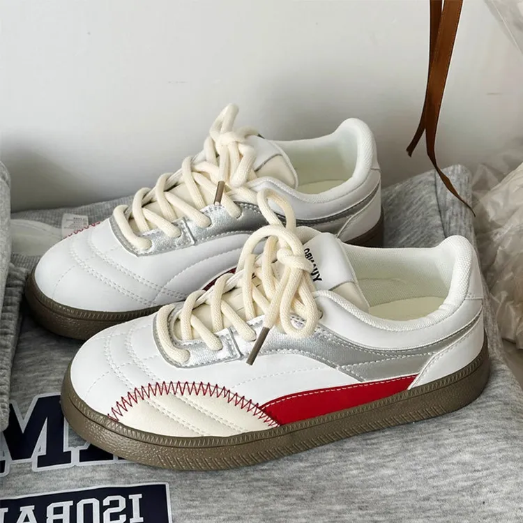 春季新款小众风奶油色系平底德训鞋休闲运动小白鞋爆款显脚纤细轻