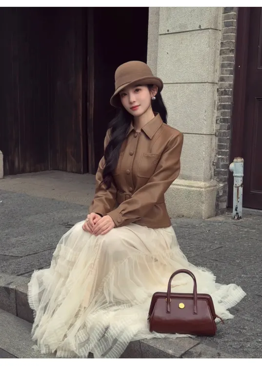 无艳一禾【少女骑士】静奢环保蛋白皮收腰皮衣外套+半裙