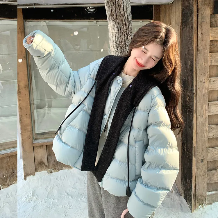 蓝色泡芙羽绒服女短款2025冬季韩系巨好看针织连帽90白鸭绒厚外套