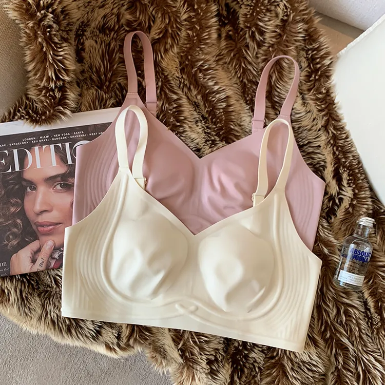 提未苏薄款云朵无痕软糯内衣女大胸显小显瘦2025新款收副乳文胸罩