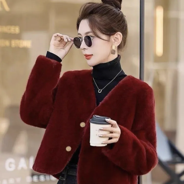 2025秋冬轻奢爆款风仿貂绒时尚百搭洋气气质上衣冬季短外套女短款