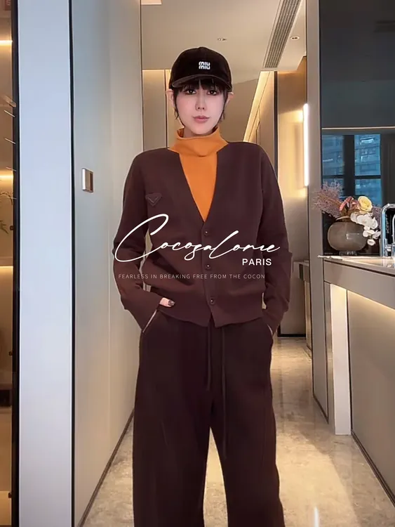 韩彬彬"焦糖"100绵羊毛假两件设计撞色高领简约百搭毛衣3046-6