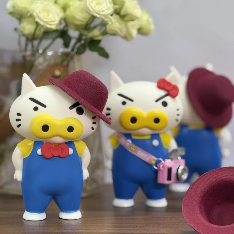 蜡笔小新左卫门万圣节礼物搞怪可爱个性手办公仔摆件桌面车载摆件