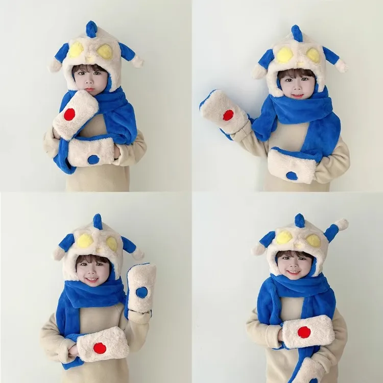 儿童帽子围巾手套一体帽宝宝护耳保暖耳朵会动奥特曼三件套套头帽