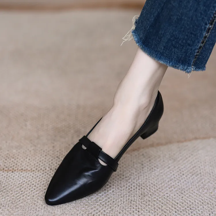 牛皮断码气质中跟单鞋女复古2025新款百搭浅口尖头粗跟高跟鞋