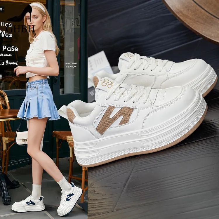 厚底小白鞋女款新款秋季百搭学生欧美板鞋大码女鞋到轻便