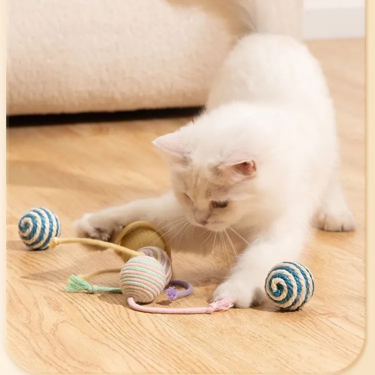 猫玩具球响铃球宠物玩具弹力球自嗨解闷磨牙耐咬耐抓绳结铃铛互动