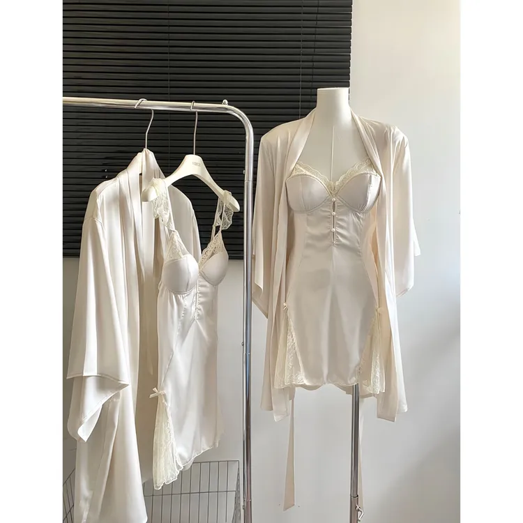 【白月光】 法式纯欲带胸垫吊带睡衣裙蕾丝深v家居服套装外袍女