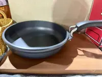 【姐妹花粉丝专属】铸造黑晶钻煎锅