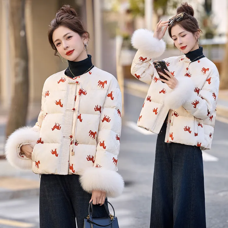 新中式国风盘扣提花羽绒服女2025冬季新款狐狸毛白鸭绒短款外套