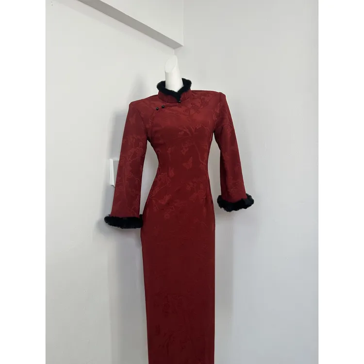 妤晴Yu红色复古新中式毛绒领旗袍女2025冬季新款加绒日常穿老上海