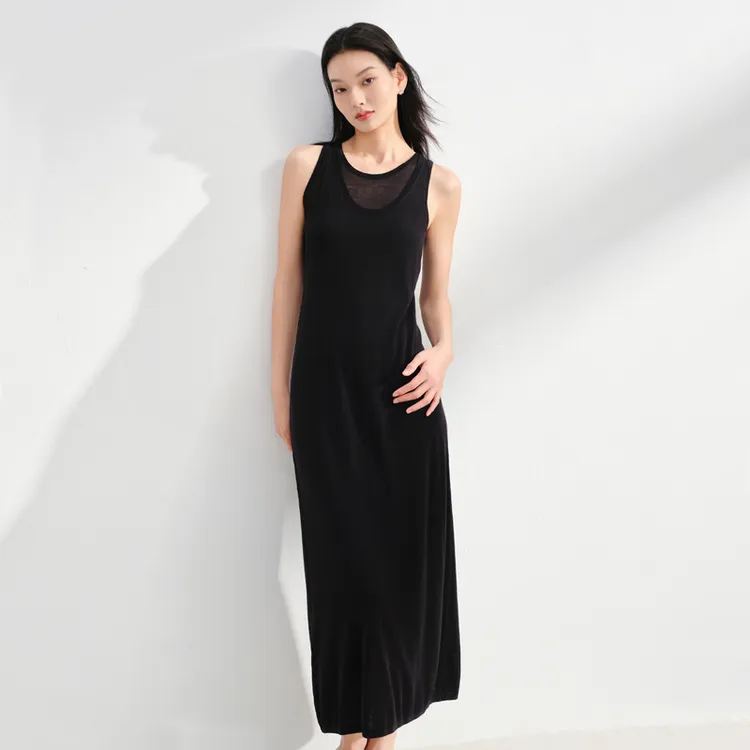EP雅莹 简约无袖圆领修身黑色针织连衣裙 2025新款女装9412A