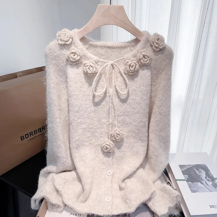 设计感立体花朵毛衣女秋冬季2025新款长袖宽松洋气针织巨好看上衣