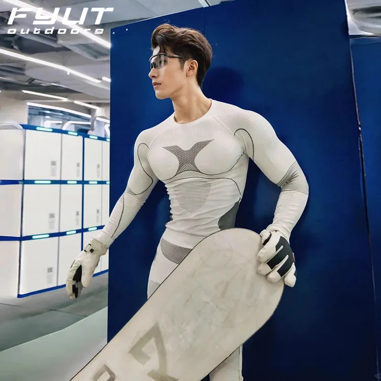 FYUT户外滑雪速干衣男保暖排汗功能性内衣裤冬季新款徒步登山套装