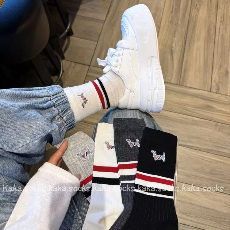 韩版冬季TB刺绣腊肠狗ins潮百搭运动减龄双杠条纹中筒女堆堆袜